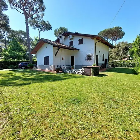 Villa Claudia Massa (Tuscany)