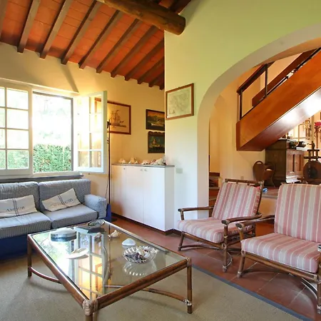 ヴィラ Claudia マッサ